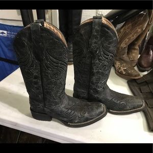 Circle g by corral size 7 black boots